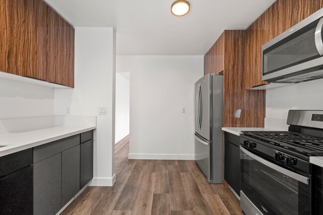 Photo - 1980 Park Grove Ave