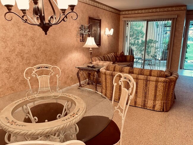 Building Photo - 2812 N Auburn Ct Unit 107