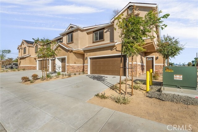 Photo - 904 S Hert St