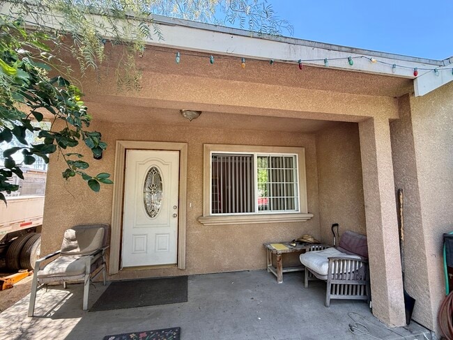 Building Photo - 11322 Covello St Unit Front