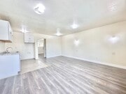 Photo - Maple Courtyard