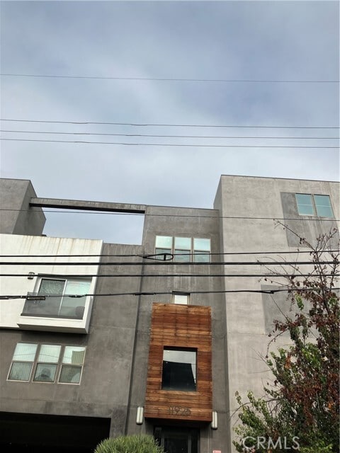 Photo - 11925 Kling St Apartment Unit 101