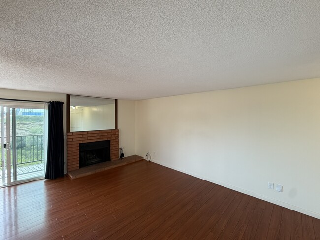 Photo - 3652 Clairemont Dr