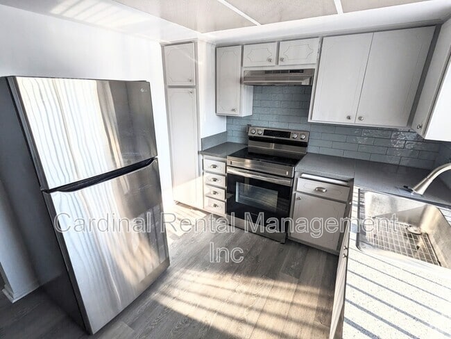 Building Photo - 917 Cabrillo Dr Rental