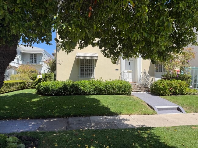 Front of Apartment - 1068 S Orange Grove Ave Unit 1068