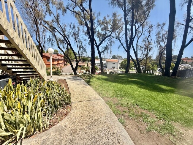 Photo - Beautiful 2 bed/2 bath in Vista!