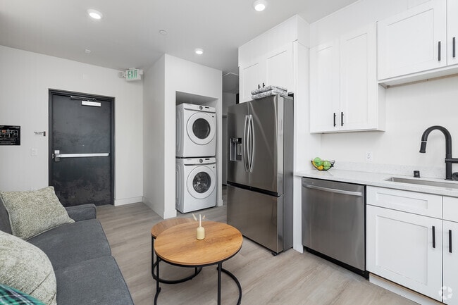 5BD, 5BA - 1,522SF - Kitchen - Polaris Lux