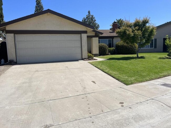 Building Photo - 10850 Eberly Ct