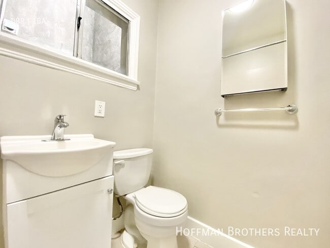 Photo - 2933 W 8th St Unit 405