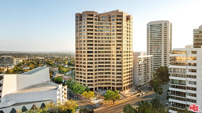 Photo - 10430 Wilshire Blvd Unit 505