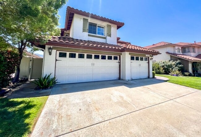 Coming Soon! Stunning 4 bedroom Redhawk ho... - Coming Soon! Stunning 4 bedroom Redhawk ho... House