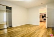 Photo - 651 Angelus Pl Unit B