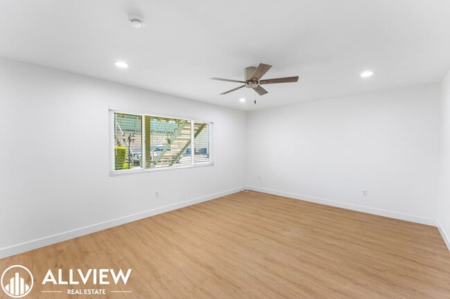 Photo - 16651 Tunstall Ln Unit 3