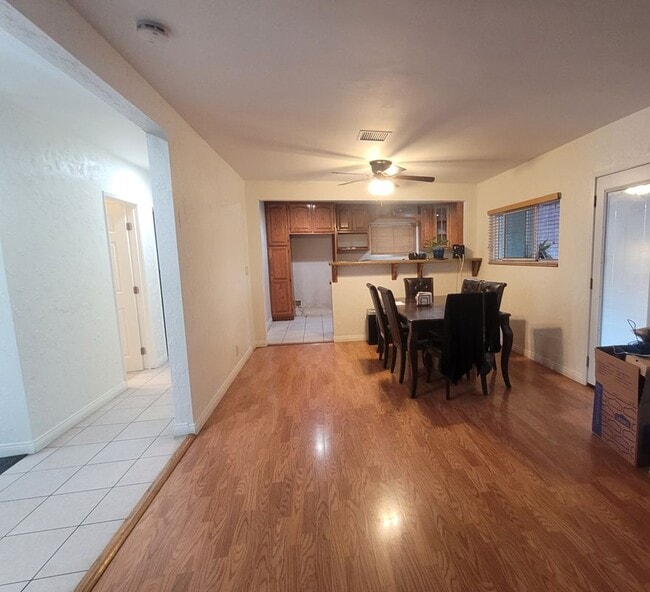 Photo - 10854 Marklein Ave