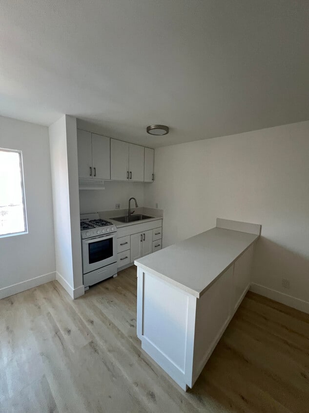 Floor Plan - Studio/North