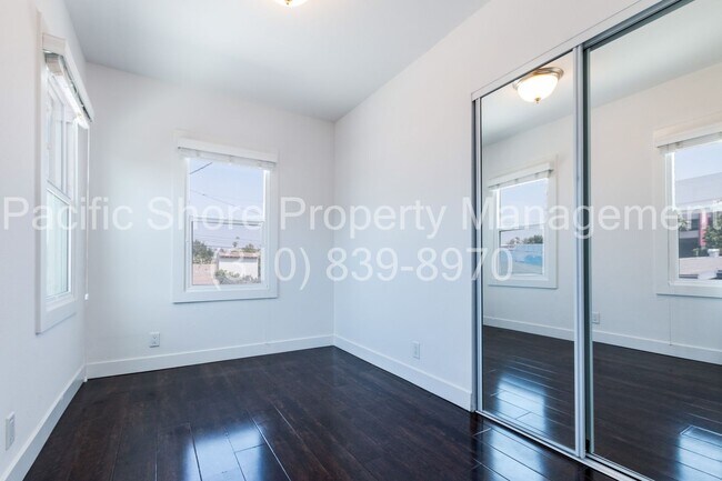 Photo - Mullen Duplex Unit 1295