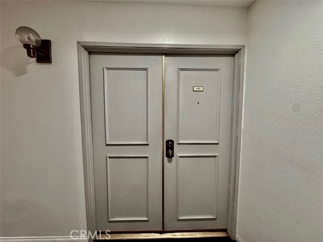 Building Photo - 225 N Rose St Unit 410