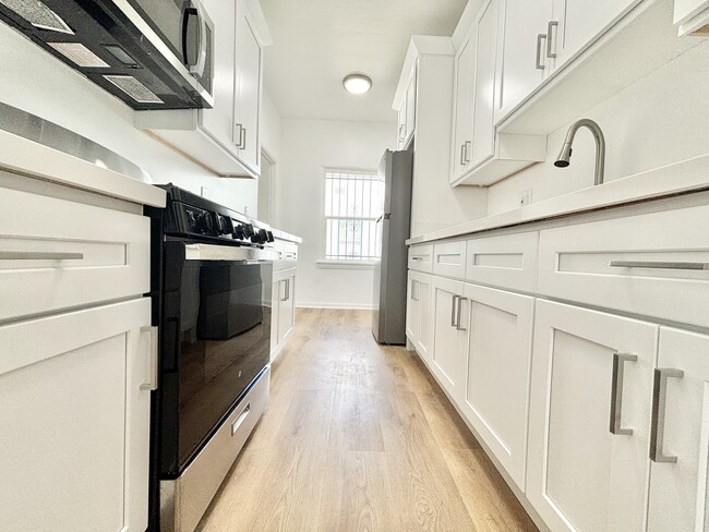 Photo - 1812 W 36th St Condo