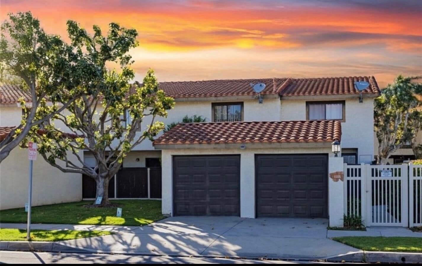 Updated Townhome in Old Town Tustin - Updated Townhome in Old Town Tustin