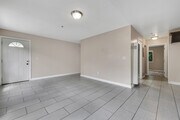Photo - 2508 Houston St Apartments Unit 2508