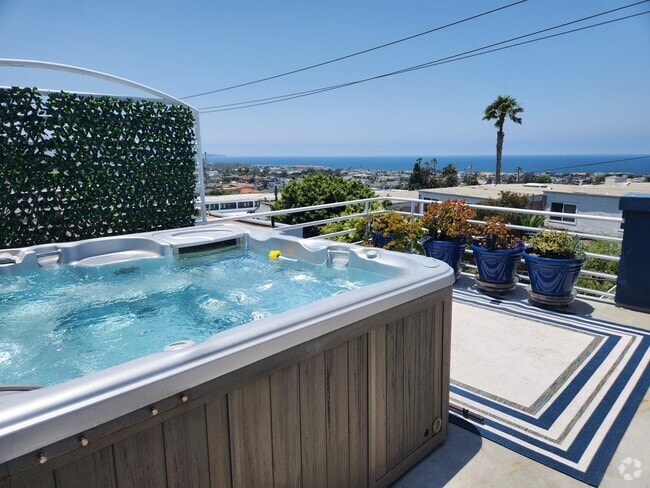 180 Degrees SouthBay Rooftop View - 1259 Bonnie Brae St Rental