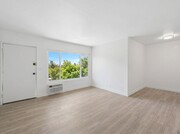 Photo - 6828 Fulton Ave Unit 3