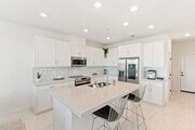 Photo - 821 Mateo St
