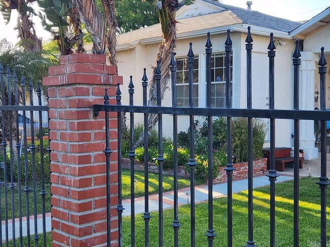 Building Photo - 19144 Calvert St