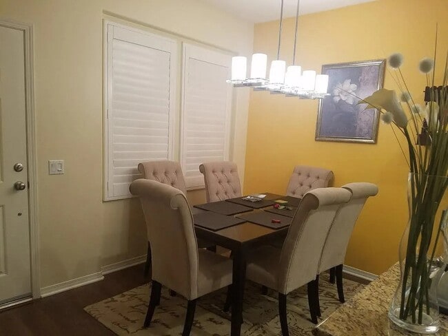 Photo - 3030 N Torrey Pine Ln