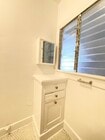 Bathroom - 717 1/2 N Ridgewood Pl Unit 2nd Floor