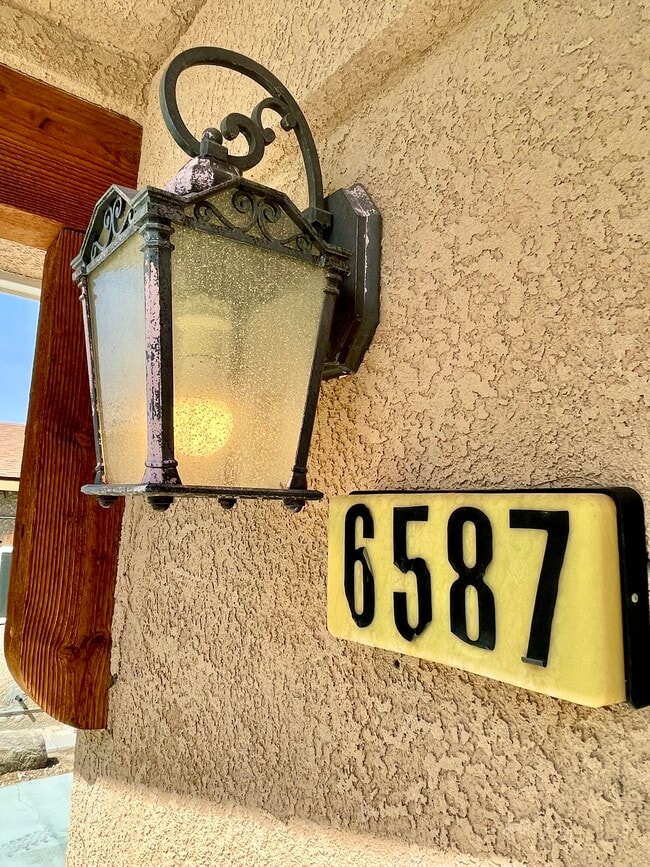 Photo - 6587 Oasis Ave