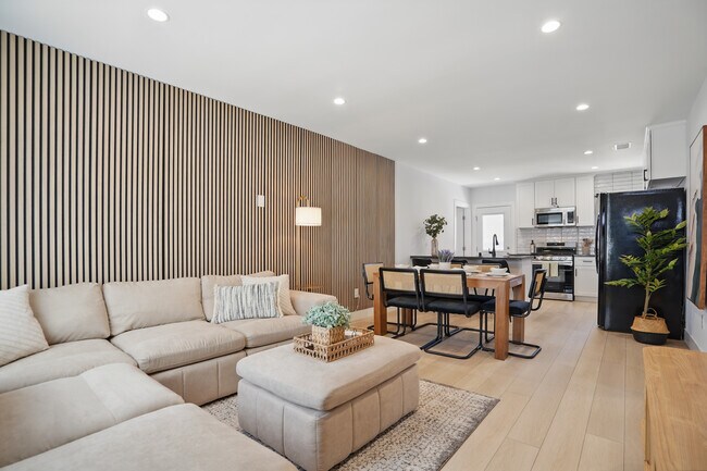 Photo - 6702 Saint Clair Ave Unit Main House