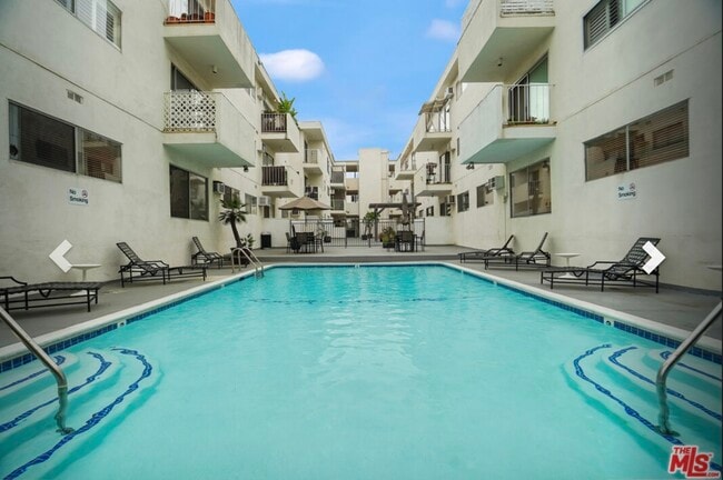 Photo - 960 Larrabee St Unit Beatrix Makray