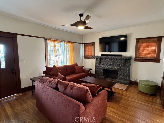 Photo - 1610 W 36th Pl Townhome