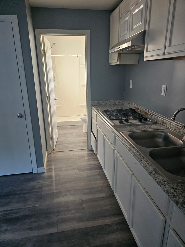 Photo - 318 E Creston St Unit 1 bedroom