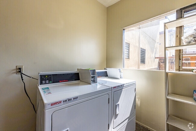 Laundry - Foothill Terrace