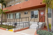 Photo - Keswick Court Apartments