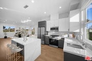 Photo - 13846 Moorpark St Apartment Unit 202