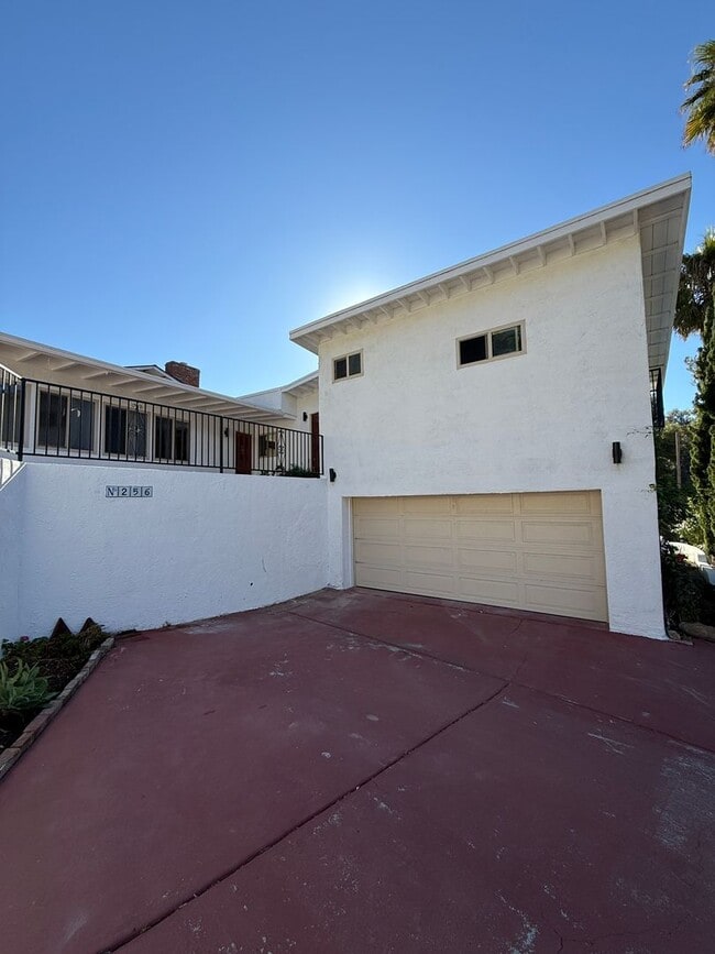 Photo - Ventura Hillside Beauty with 3 bedrooms, a...