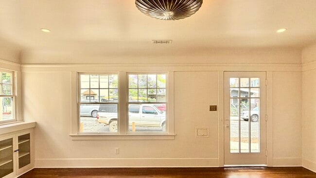 Photo - 4078 Stephens St