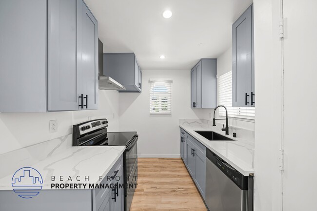 Photo - 708 N Juanita