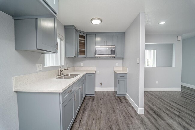 Photo - 1309 E Pacific Coast Hwy Unit 1309 1-2