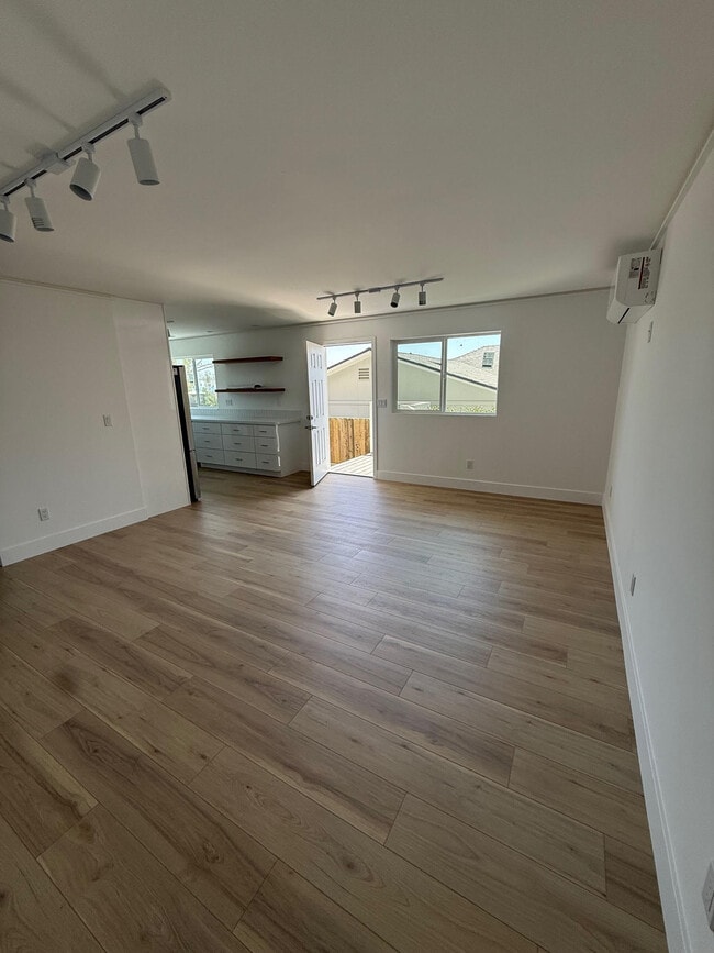 Main Room looking out - 848 16th St Unit 848B