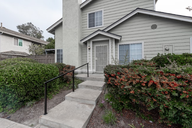 Photo - 2882 Sanford Ln Townhome