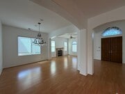 Photo - 48638 Barrymore St