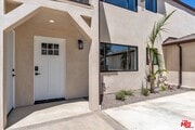 Photo - 6913 Encino Ave