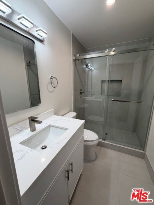 Photo - 5193-5193 Lindley Ave