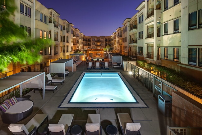 Photo - 5600 Wilshire