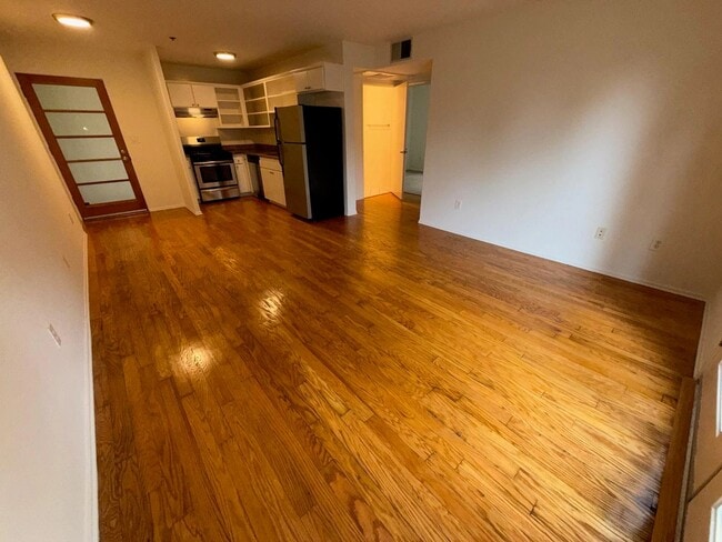 Photo - 1544 9th St Unit 1