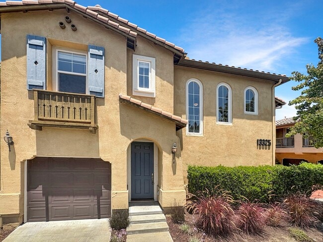 Stylish 2B/2BA Townhome in Torrey Highland... - Stylish 2B/2BA Townhome in Torrey Highland...